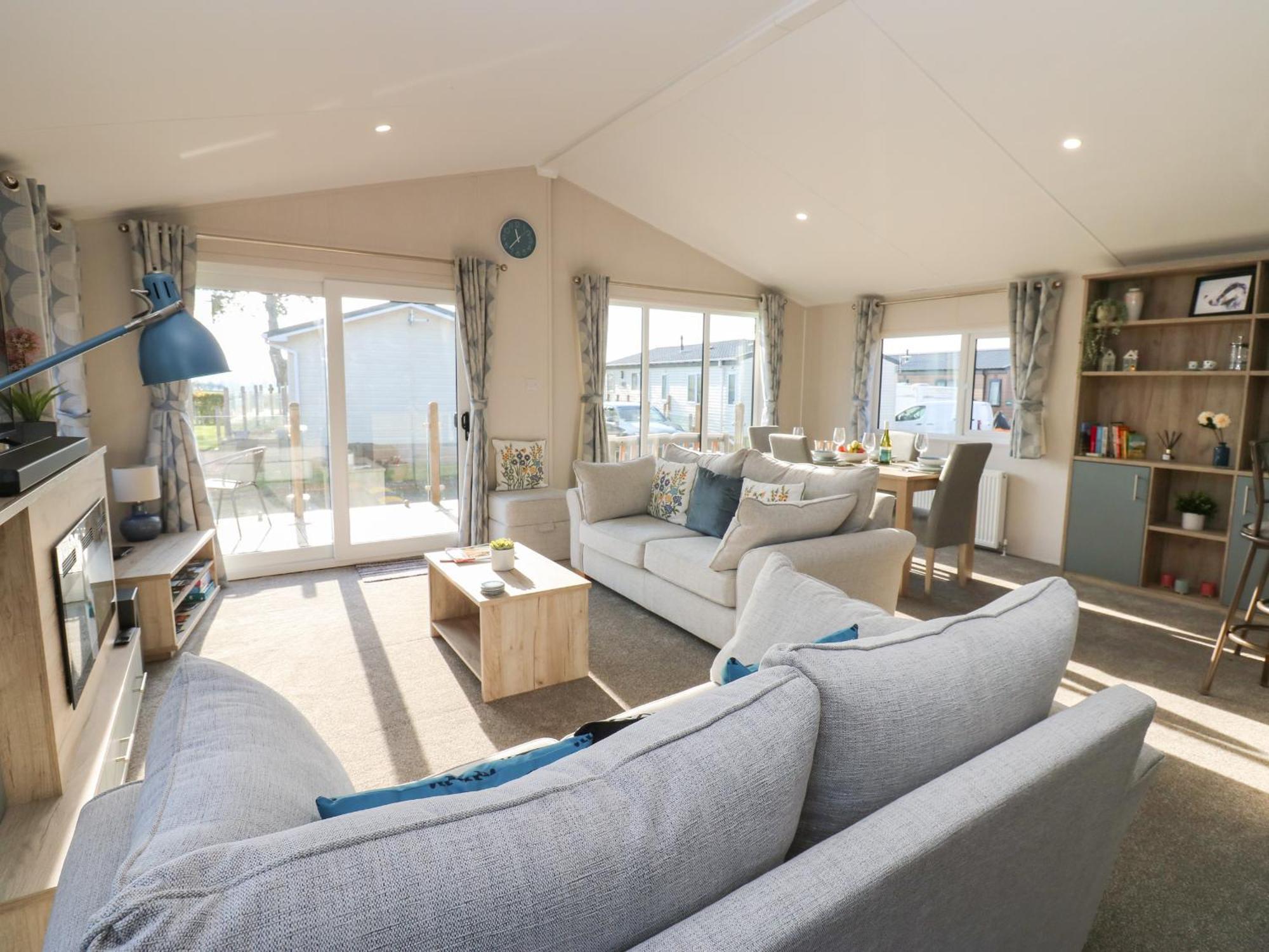 Brocklebank Lodge, 35 *